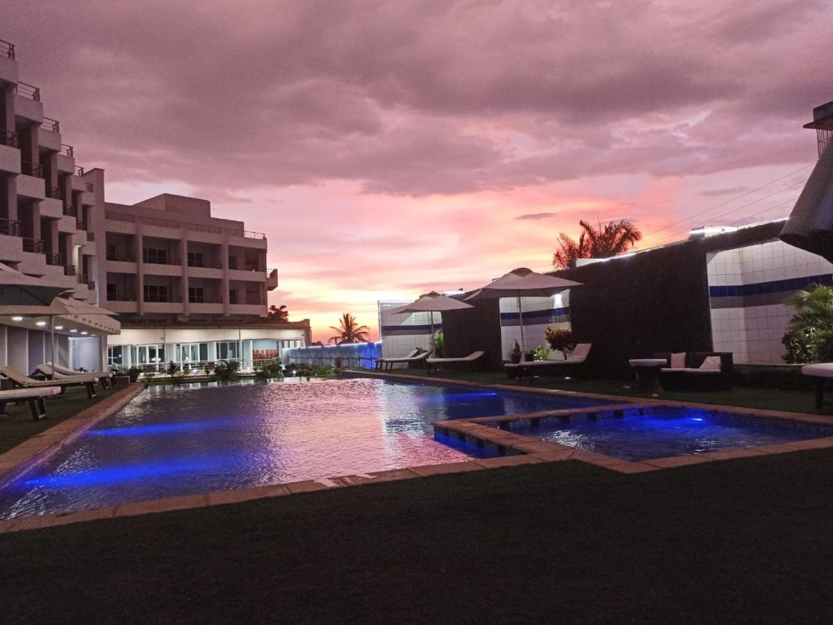 Hotel Milenio Нампула Екстериор снимка