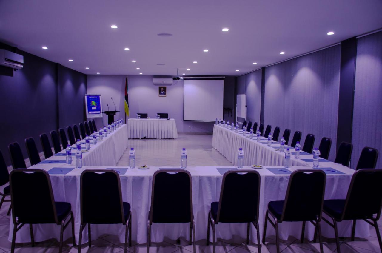 Hotel Milenio Нампула Екстериор снимка